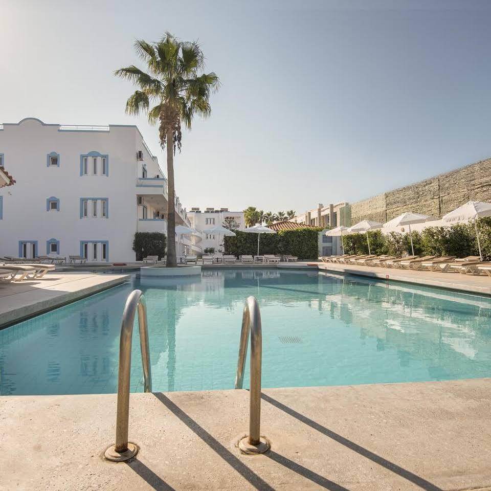 Aegean Blu Hotel & Apartments Kos Town Exterior photo