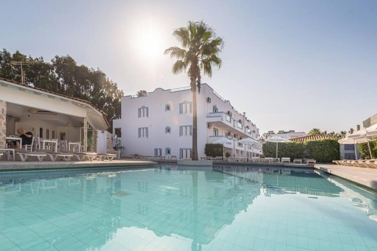Aegean Blu Hotel & Apartments Kos Town Exterior photo